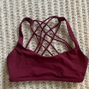 Lululemon Free to be wild bra